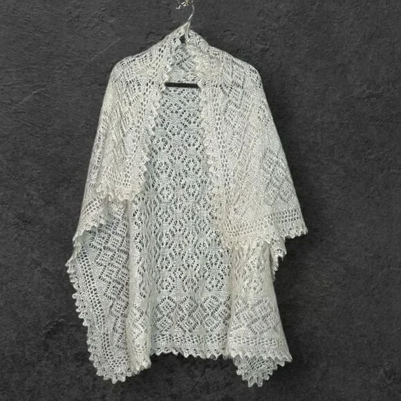 Goat Wool Lace Knit Shawl Scarf Wrap
Handmade Russian Orenburg Style Light Gray - Picture 8 of 12